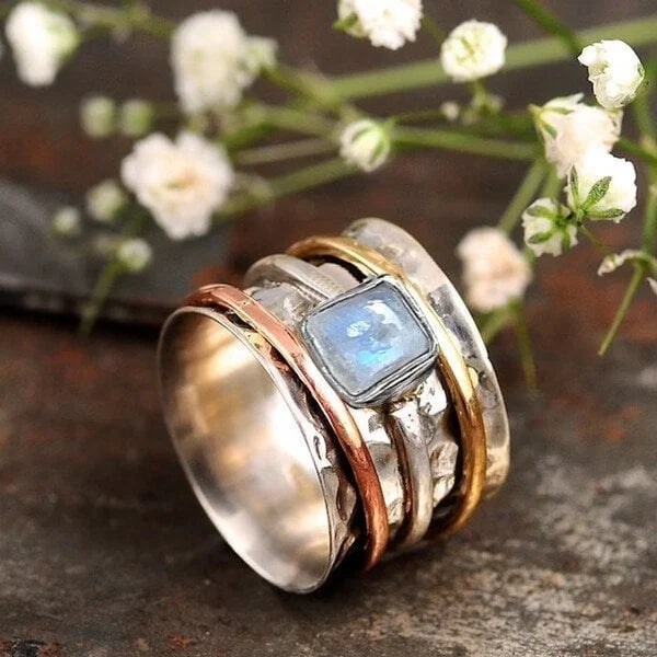 Anillo de meditación ancho con piedra luna