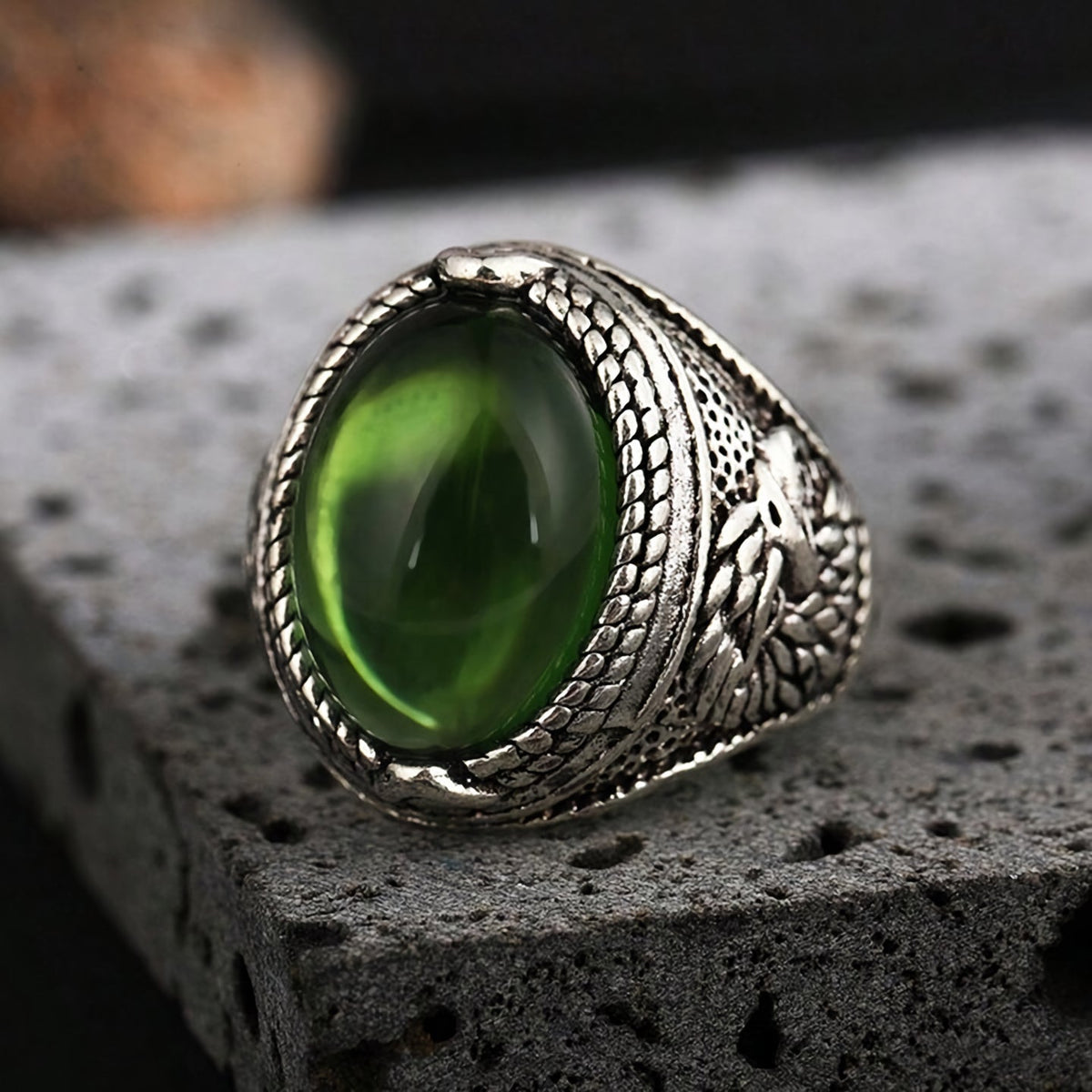 Anillo antiguo con piedra luna verde | Plata