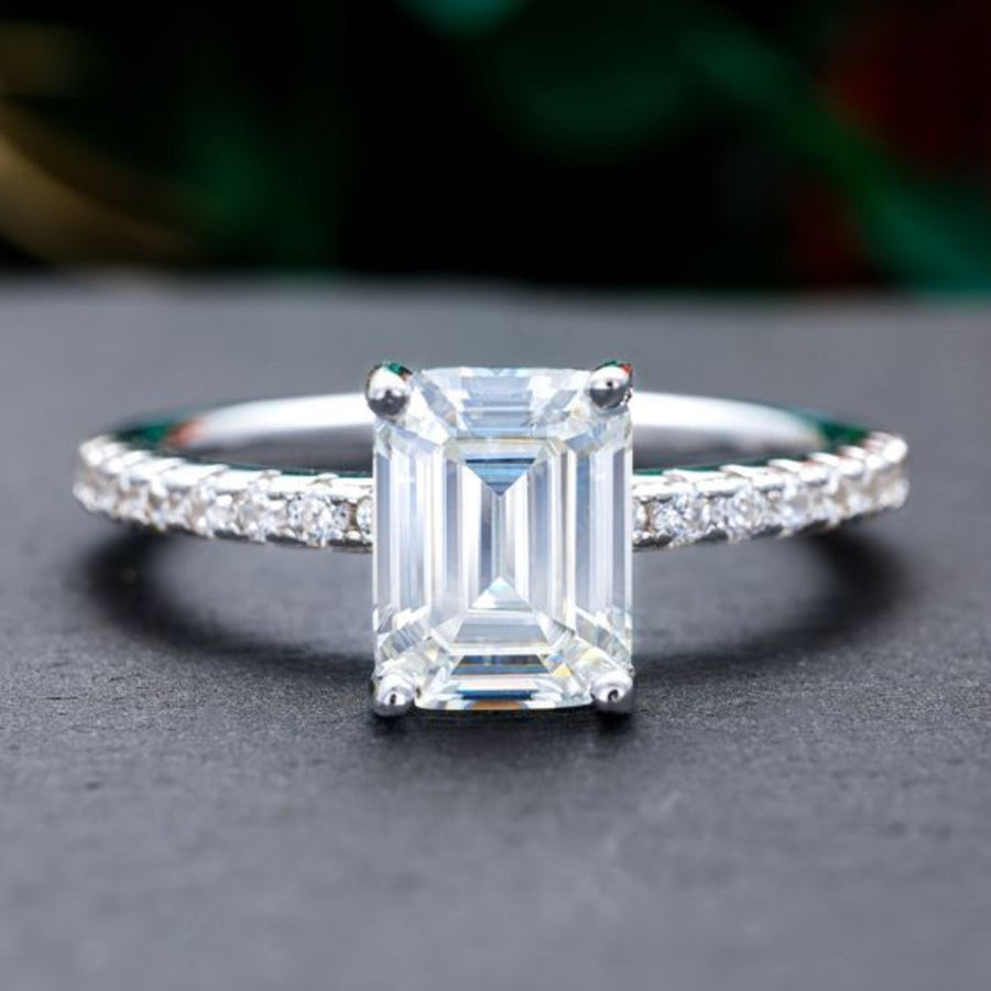 Anillo antiguo con cristal blanco y circonitas | Plata