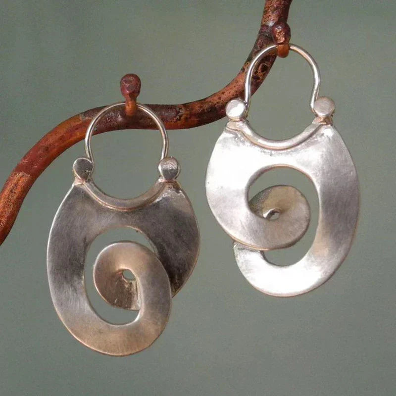 Pendientes antiguos de forma irregular | Oro blanco