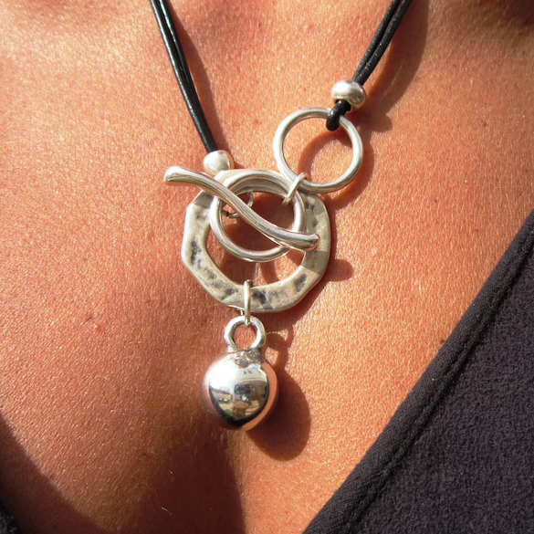 Collar antiguo clásico | Plata