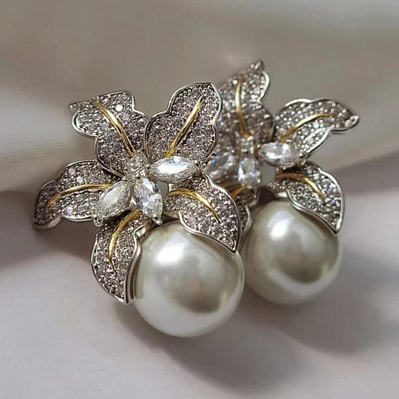 Pendientes Flor de perlas | Oro blanco