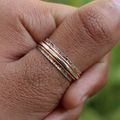 Anillo clásico antiguo