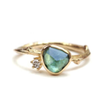 Anillo antiguo con piedra azul | Oro