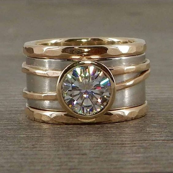 Anillo antiguo con cristal incrustado | Oro y plata