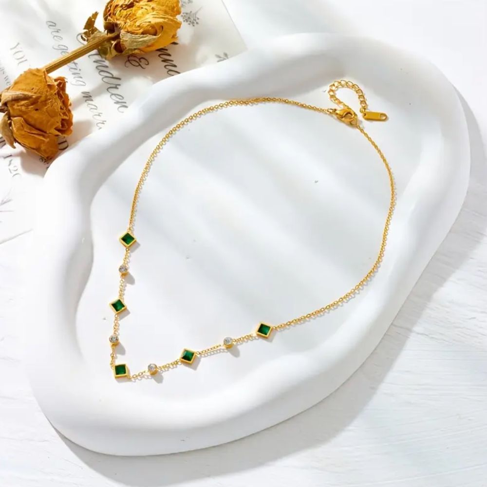 Collar Amelia