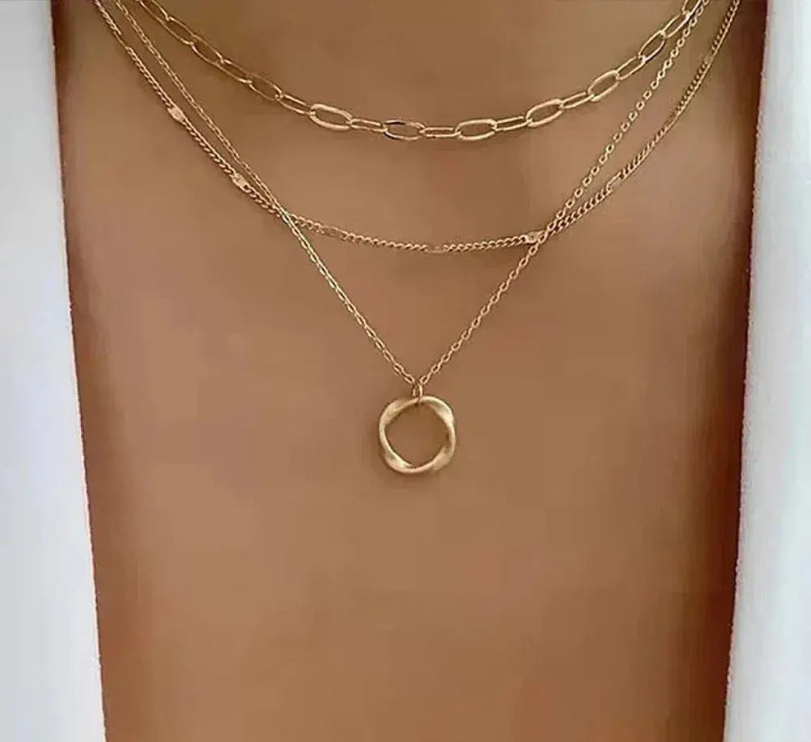 Collar antiguo en capas con colgante | Oro